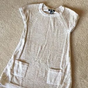 Cute two pocket sweater dress, petite